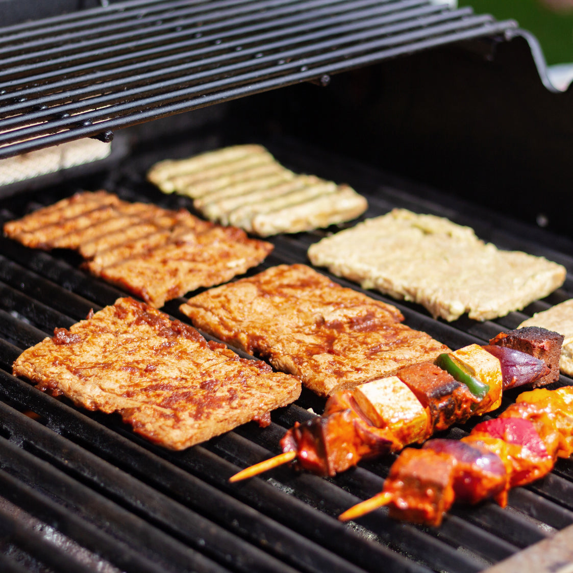 Veganes Grillpaket - Steaks & Soßen
