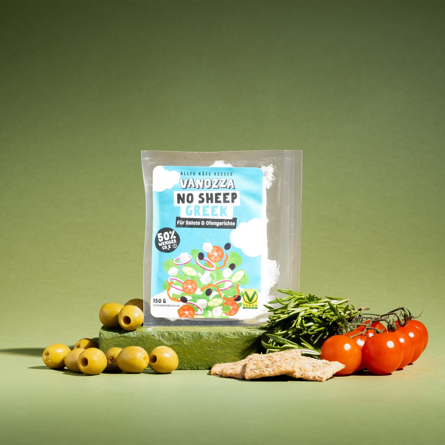 Vegane No Sheep Greek Käsealternative mit Oliven, Tomaten und Rosmarin – proteinreich & 100% pflanzlich
